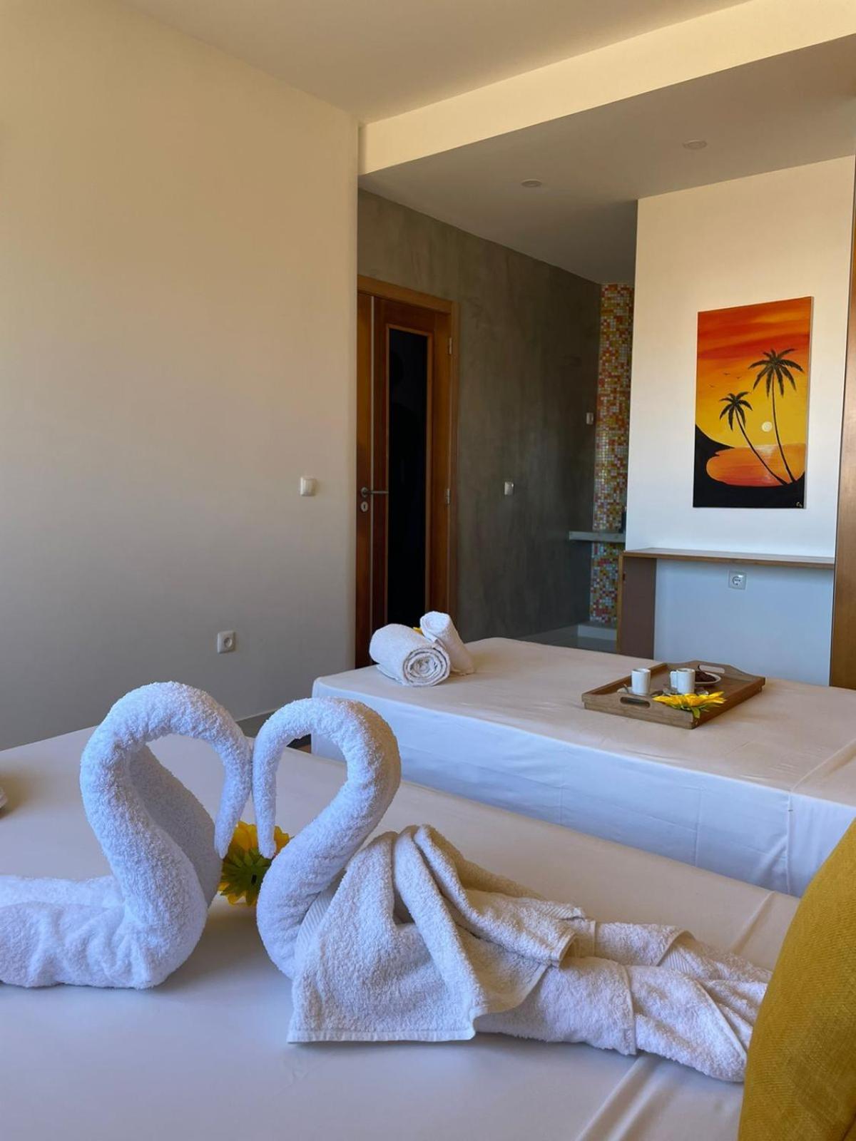 Residencial Sol Point Art Bed & Breakfast ปงตา ดู ซอล ภายนอก รูปภาพ